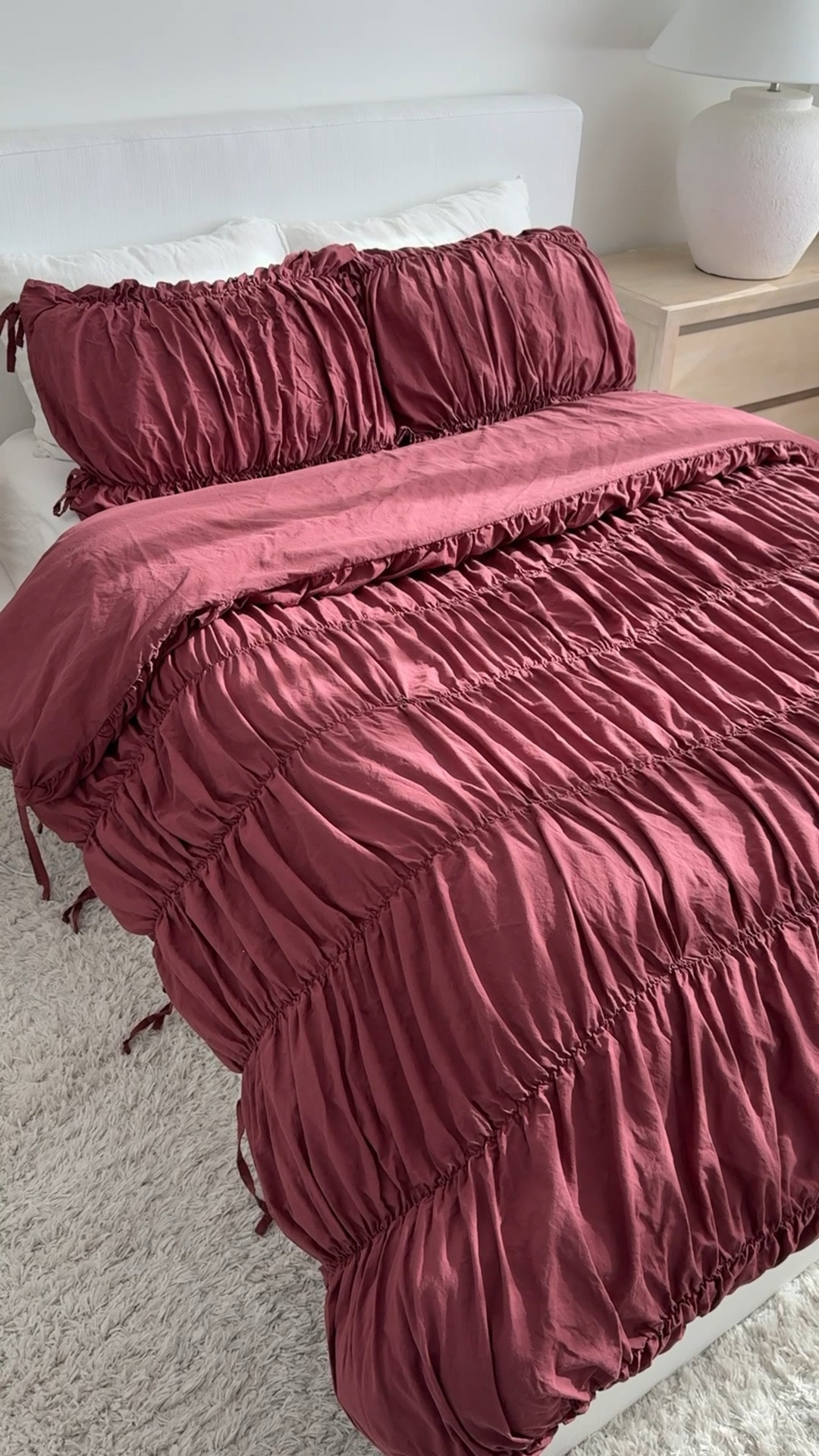 The most perfect Christmas bedding 😍 

#LTKHome #LTKHoliday #LTKGiftGuide