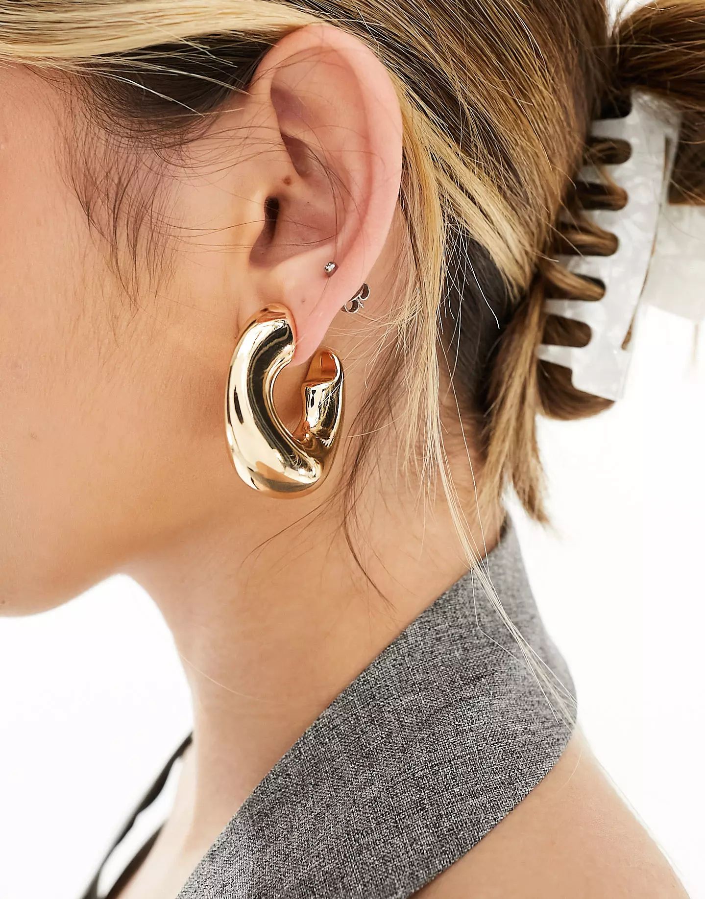 ASOS DESIGN hoop earrings in wide bevelled design in gold tone | ASOS (Global)
