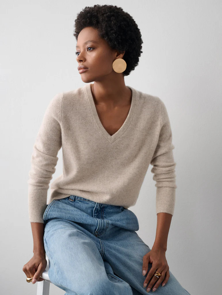 Essential Cashmere V Neck | White and Warren
