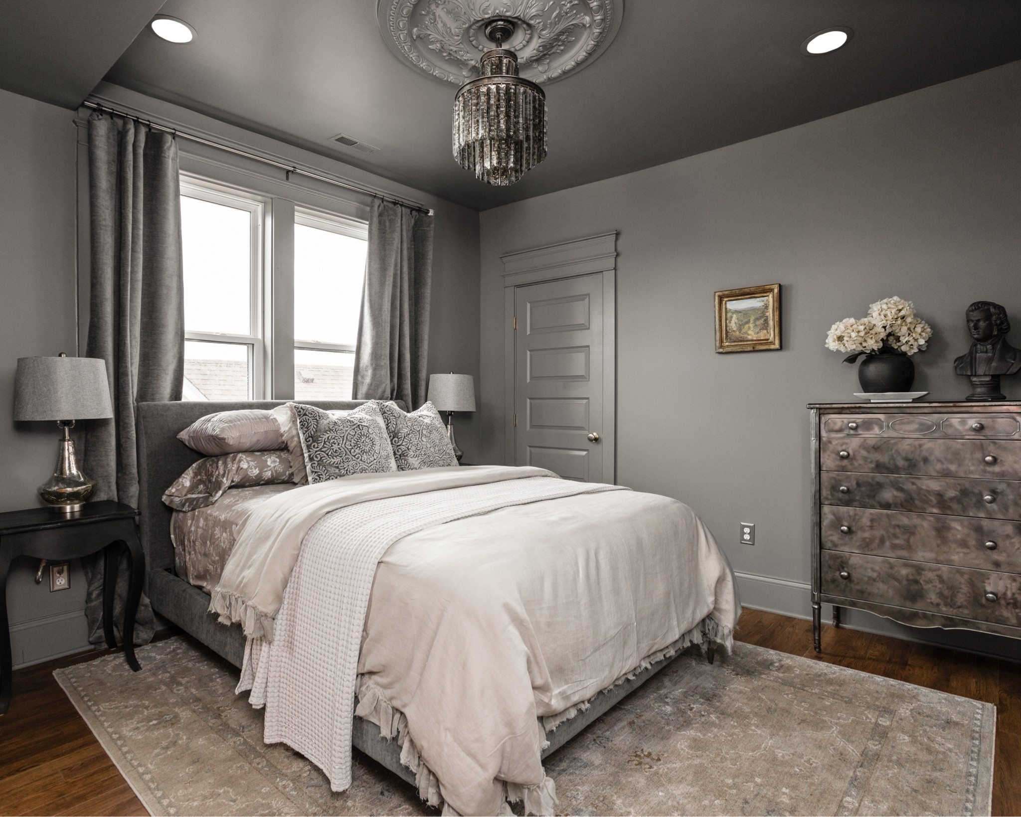 All gray, all the time 🖤

#LTKhome