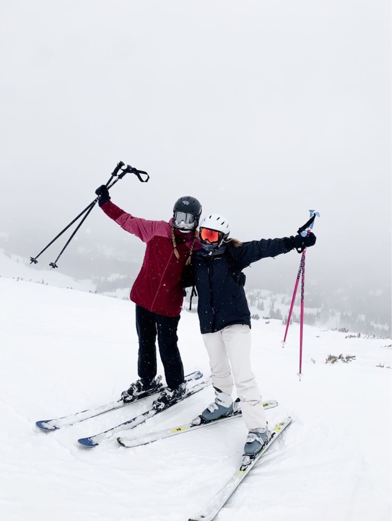 Skiing outfit and photo idea! Ski weekend in Breckenridge Colorado 

#LTKSeasonal #LTKtravel #LTKfitness