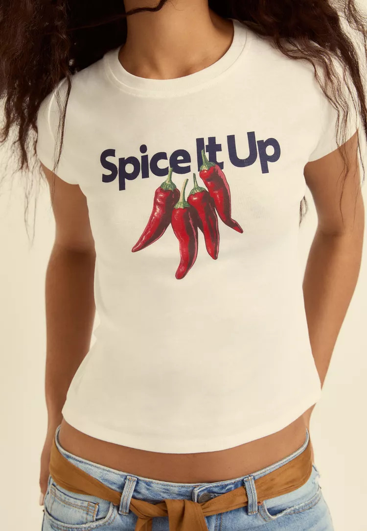 Printed fitted T-shirt - Women's T-shirts | Stradivarius United Kingdom | Stradivarius (UK)