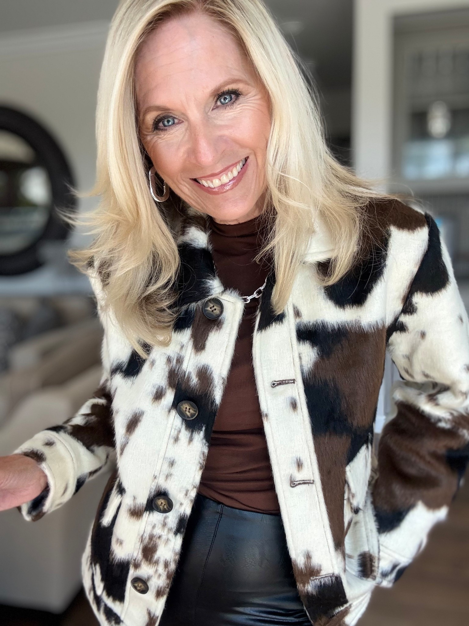 It’s Friday and this sale is so good on this @bernardo_outerwear cow print jacket!

At 60% off they are going fast!

This cropped classic fit jacket is perfect for trend-forward layering. I’m wearing a small for reference. Sizing: XS - XXL

Follow me for more 50+ style inspiration.



#LTKSaleAlert #LTKOver40 #LTKStyleTip