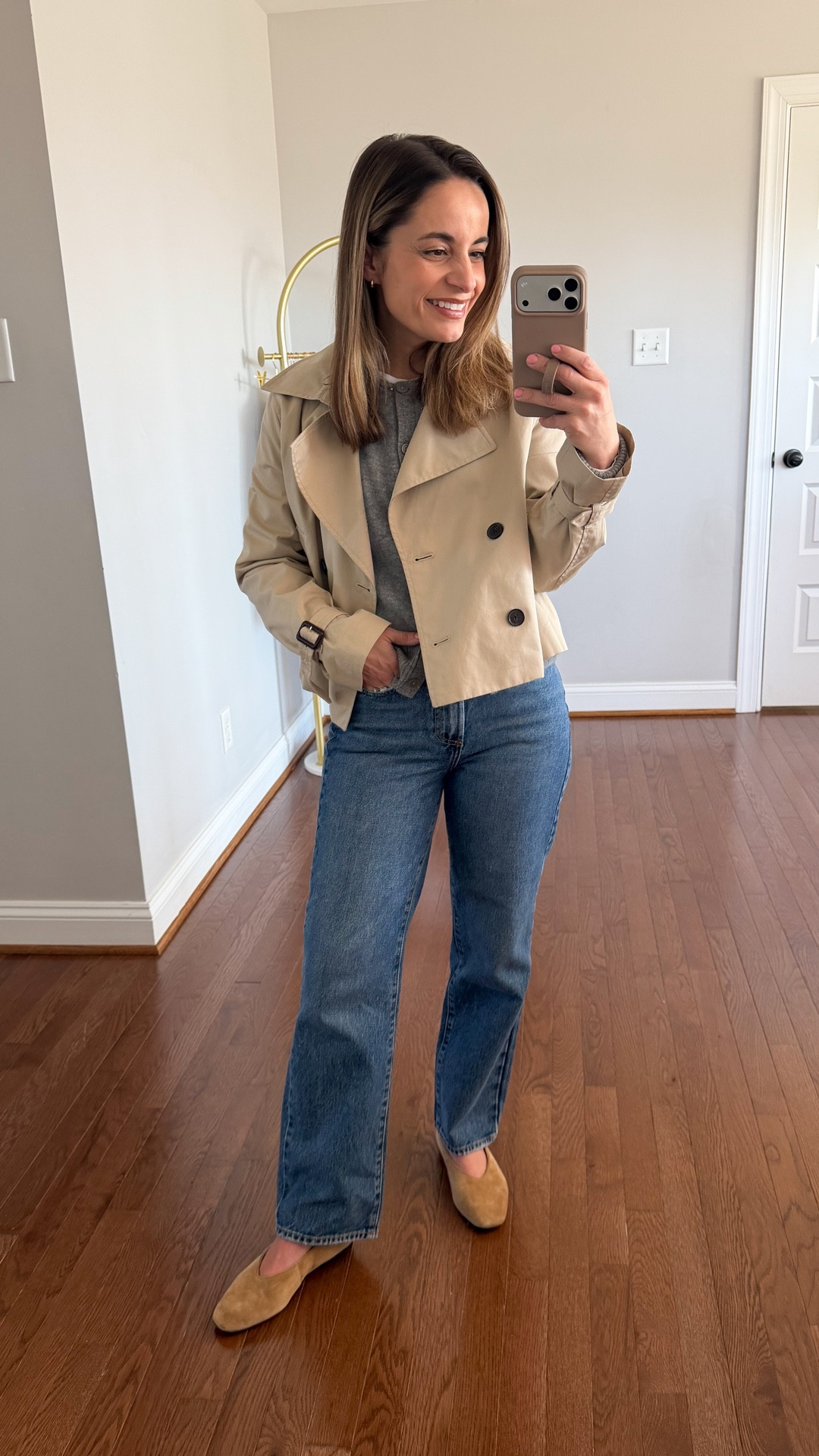 Taking the new Bella Rigid Straight jeans from Quince for a test run! 

They’re 100% cotton, no stretch, rigid jeans. A little snug first try but I’ll let you know how they wash and wear in a future post! 

Jeans (Quince): 24 x 26” Horizon Blue 
Sweater (Quince): xs 
Jacket (Aritzia): xxs 
Shoes (Madewell): true to size 



#LTKPetite