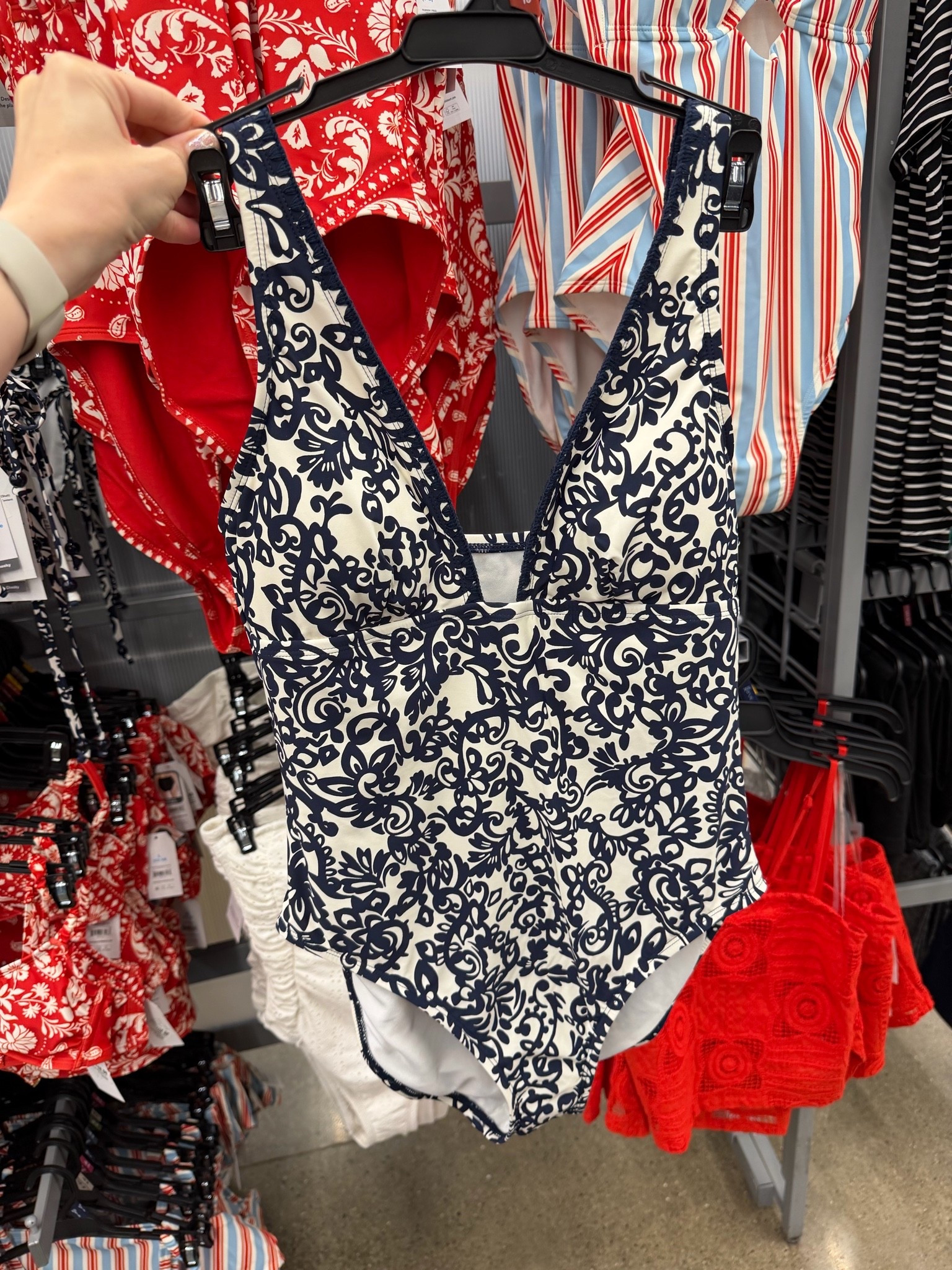Walmart one piece bathing suit with plunging neckline, such a pretty print. #swimsuit #walmartfashion