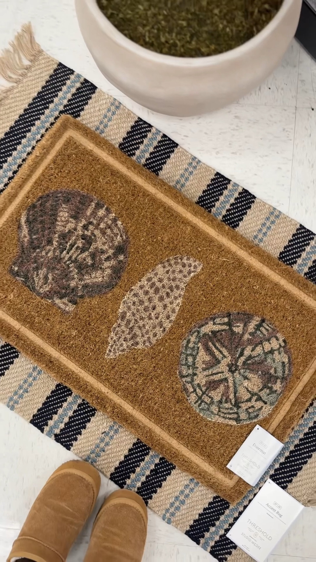 New threshold decor at target! This seashell door mat and striped mat are so cute together! #coastaldecor #thresholddecor #entrywaydecor 

#LTKHome