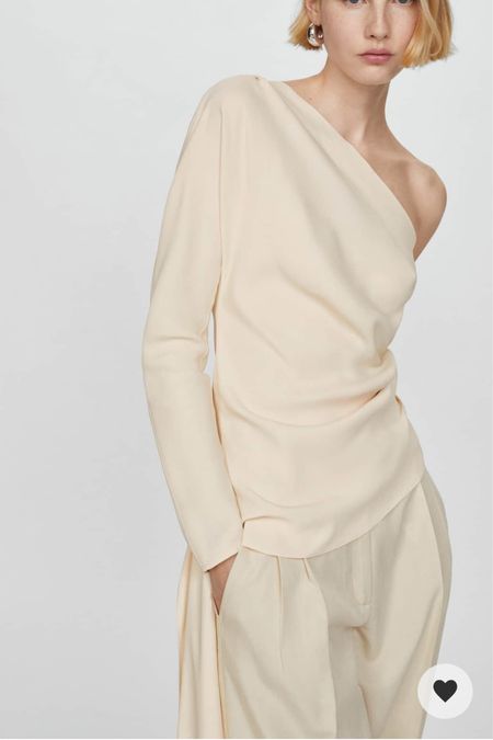 Ruffle Aysmetric blouse beige top workwear

#LTKstyletip #LTKworkwear #LTKfindsunder100