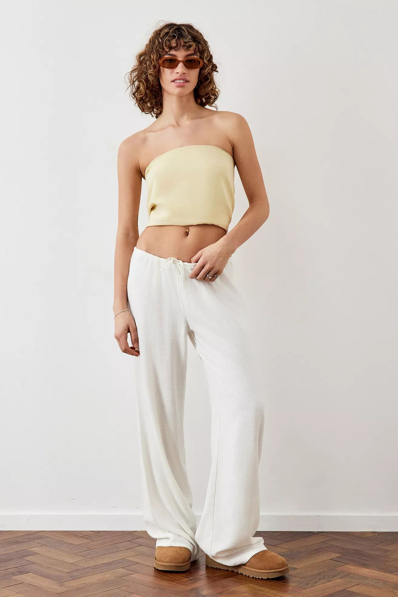 Archive At UO Ivory Linen Hazel Trousers | Urban Outfitters (EU)