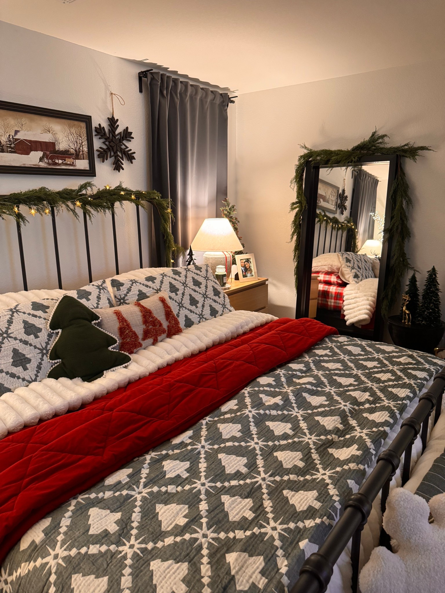 Christmas Bedding 🎄

#LTKHoliday #LTKHome #LTKSeasonal