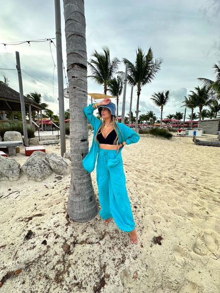 Shop the look I’m wearing right now!! Such fun bright colors when on vacation, especially the Bahamas 🥰

Linked below
Bikini top, black bikini, 2 piece set, blue set, bucket hat, denim hat, jewelry, pearls, necklace, bracelets 

#LTKswim #LTKtravel #LTKstyletip