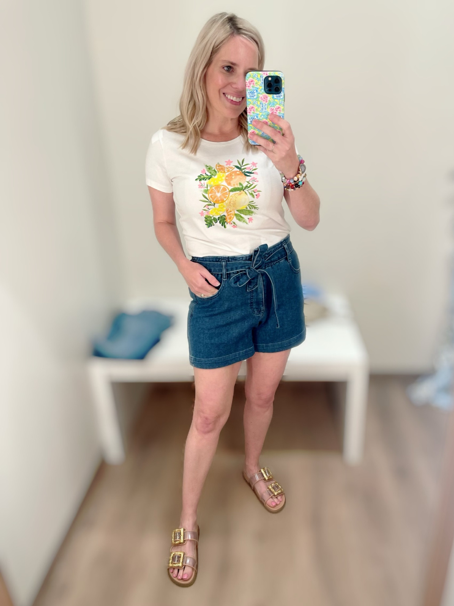 Paper bag waist denim shorts size 26, size S lemon print sequin tee, mom shorts, mom outfits 

#LTKFindsUnder100 #LTKFindsUnder50 #LTKOver40