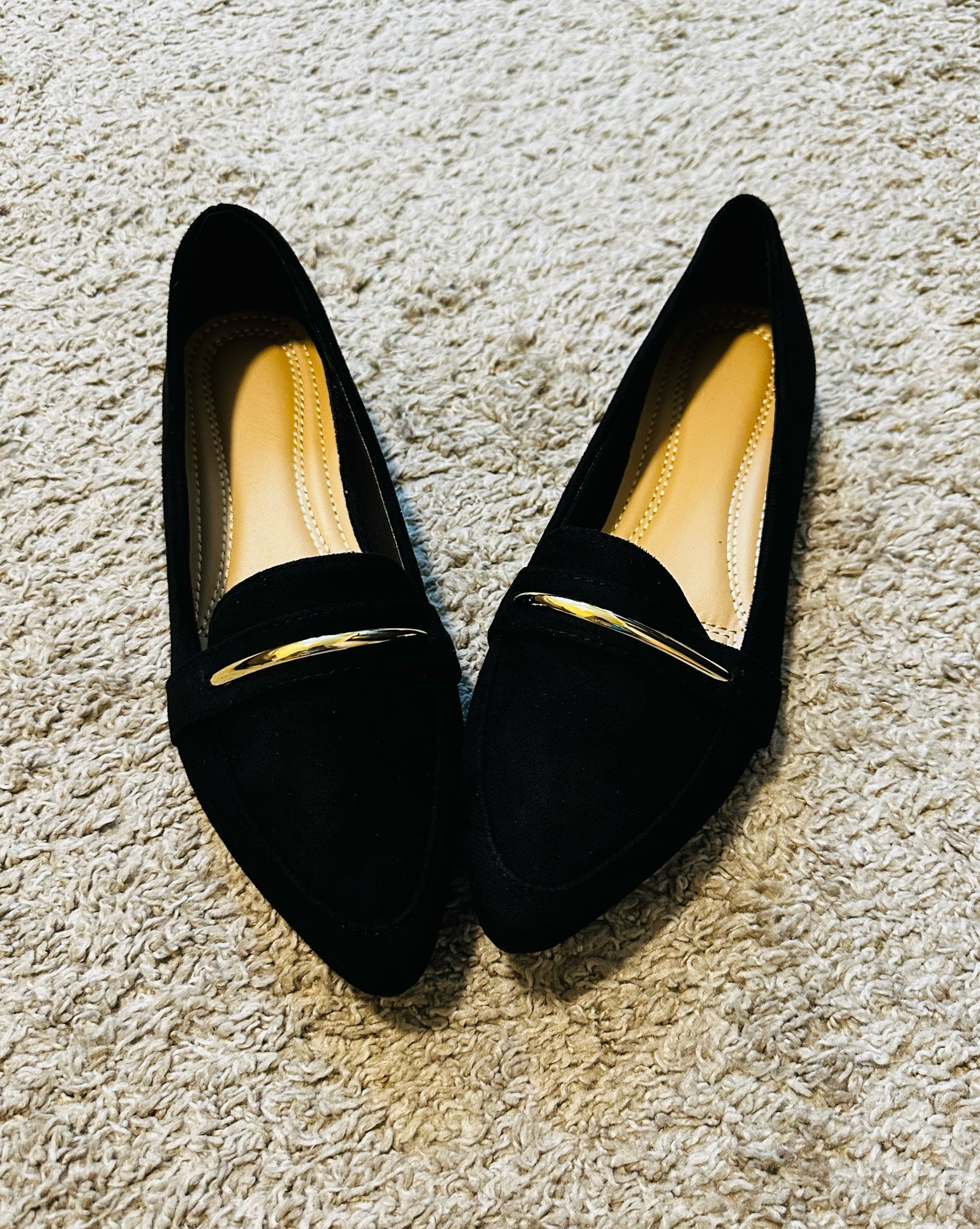 Just got the cutest flats from Shein! Perfect for work. The quality is amazing and they are under $20! TTS

#LTKshoecrush #LTKworkwear #LTKfindsunder50