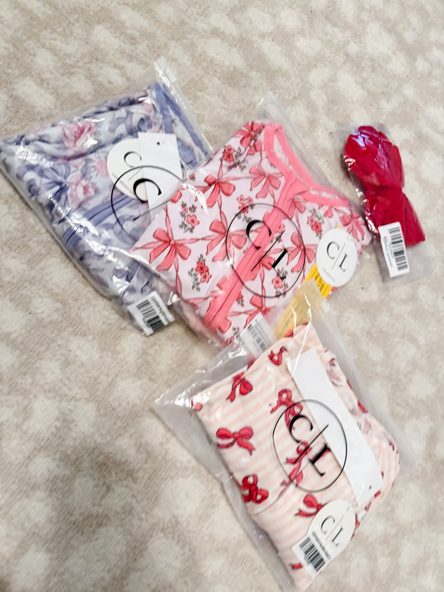 Caden lane holiday pajamas are live!! Plus early Labor Day sale- code: LABOR15 for 15% off!!!

Baby
Holiday pajamas
Kids matching pajamas
Family matching pajamas
Mommy and me


#LTKKids #LTKSaleAlert #LTKBaby