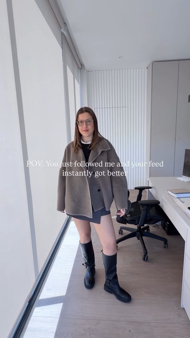 Long time no office outfit post 😉

#grwmoutfit #officeoutfits #outﬁtoftheday #fashiondiary #dicasdemoda

Jacket: @Zara  - Ref. 7522/051/737
Sweater: @poloralphlauren (old)

#LTKdayinmylife #LTKgrwm #LTKootd