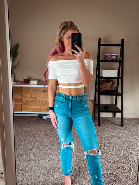 Spring outfit / mom jeans / white crop top / brunch 

#LTKSeasonal