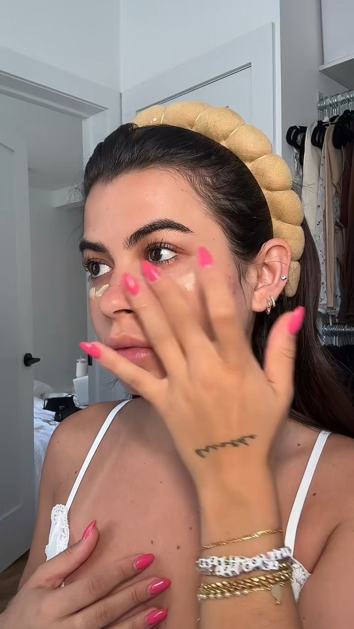 GRWM- everyday easy summer makeup 🫶🏻🤭✨

#LTKbeauty #LTKSeasonal #LTKstyletip