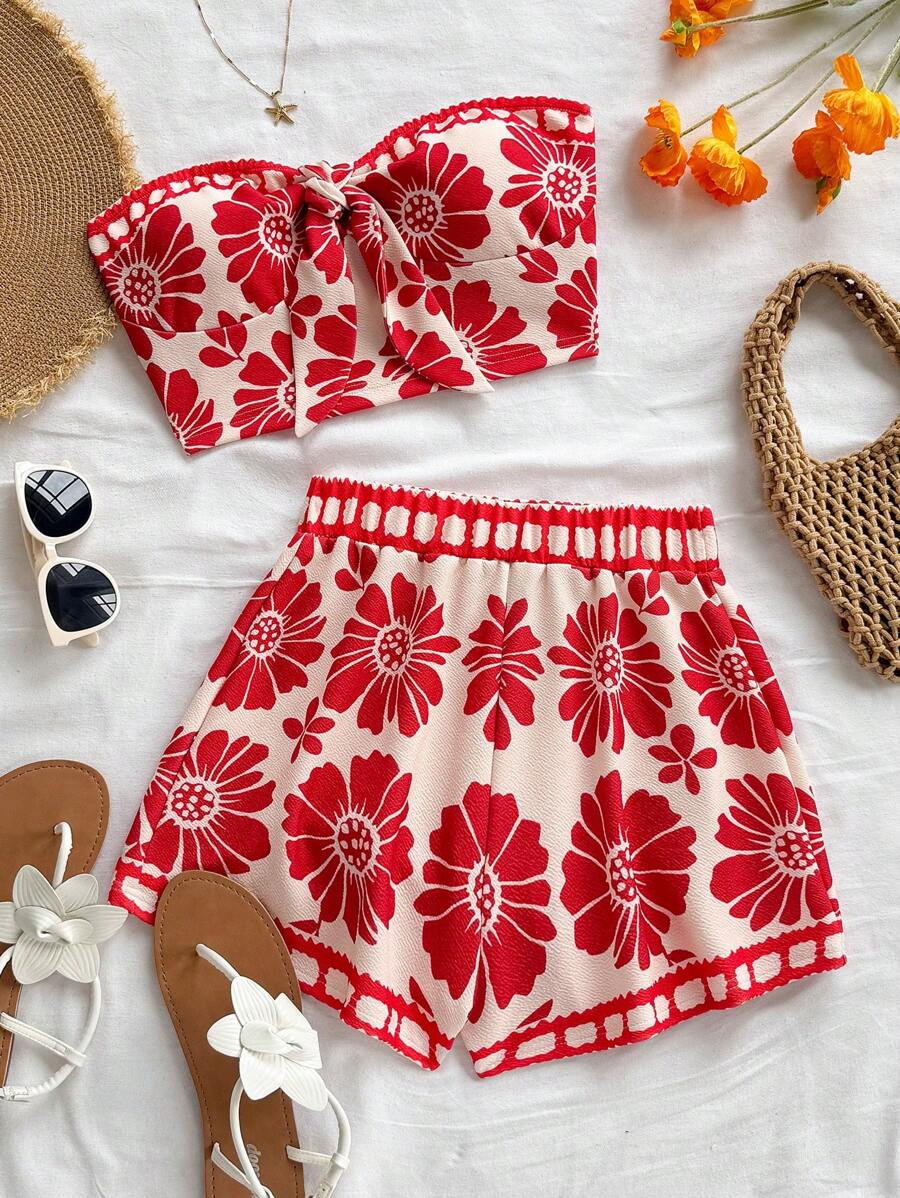 Soleia New Vacation Blue & White Floral Tube Top With Tie Strap & Elastic Waist A-Line Shorts 2 Pieces Set No Chest Padding | SHEIN