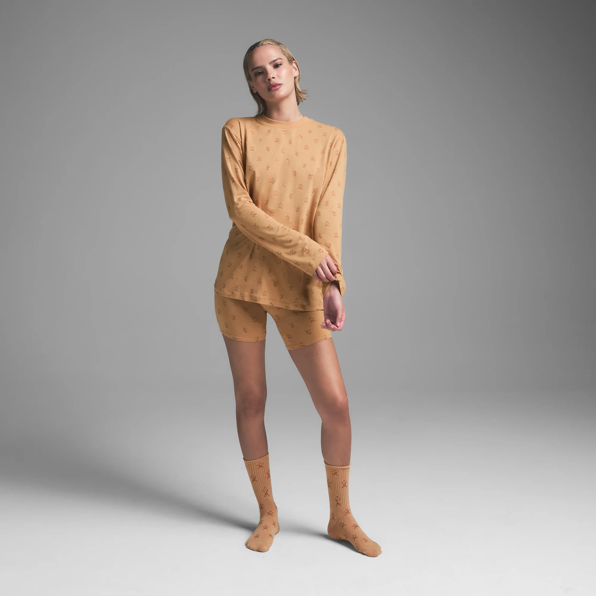 SKIMS Long Sleeve T-Shirt And Boxer Set | Medium Neutral | Small | Boyfriend | SKIMS (US)