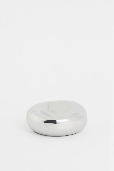 Small metal dish | H&M (UK, MY, IN, SG, PH, TW, HK)