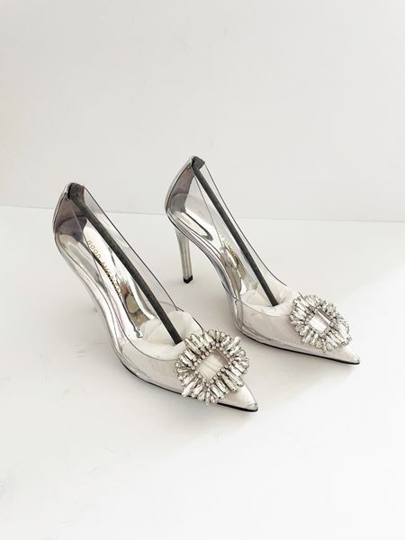 Good American, sale alert, silver heels, stilettos

#LTKsalealert #LTKshoecrush