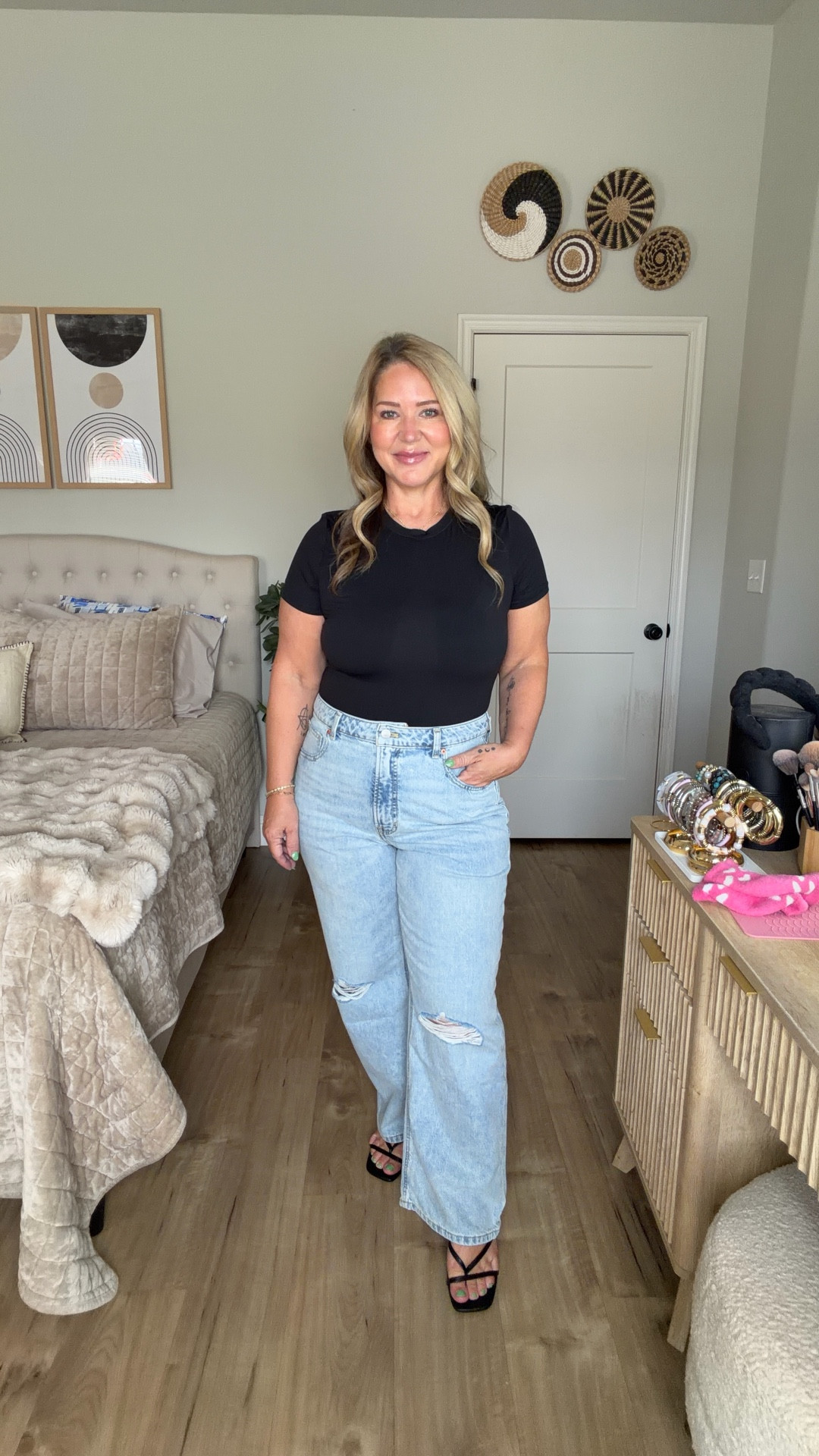 I wear size 31 short in the jeans and large in the tops. 

Sign up to be a Fabletics VIP and get $29 denim! 

#LTKOver40 #LTKPetite #LTKMidsize