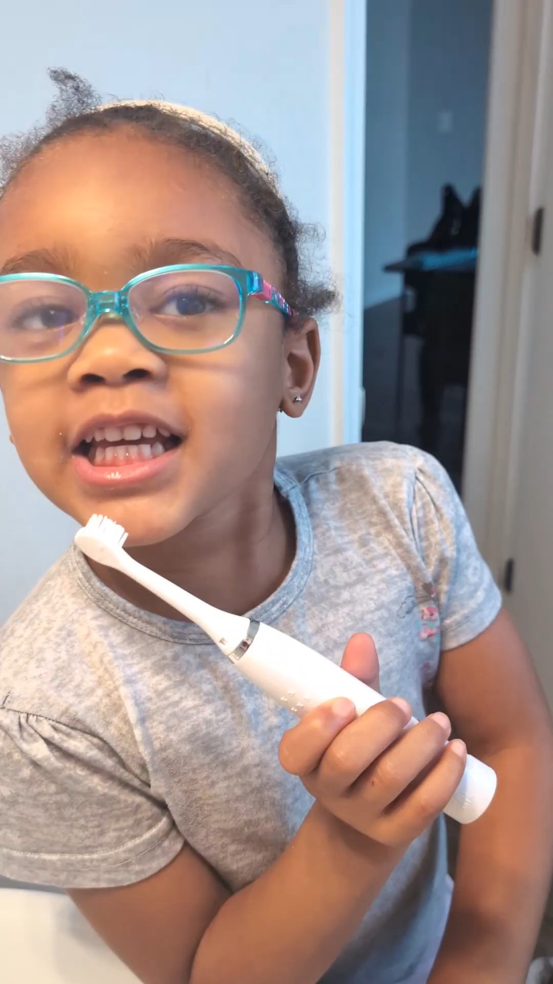 When your toddler smiles THIS big… you know it’s good 🥹Gifted by Made By Dentists @madebydentists @walmart #madebydentists #walmartfinds

#LTKKids #LTKmomlife #LTKvlog