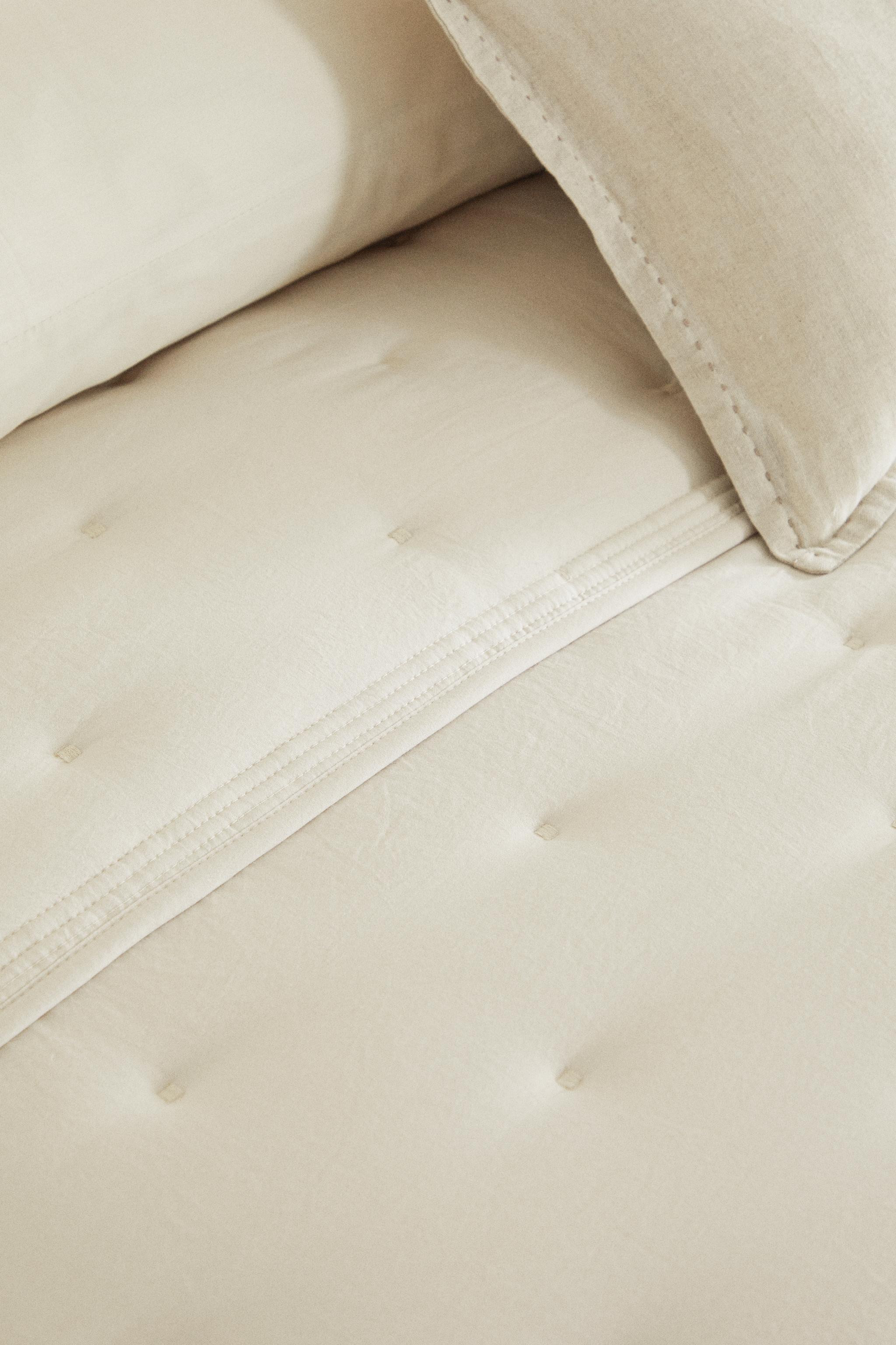 MICROFIBER QUILT | Zara US