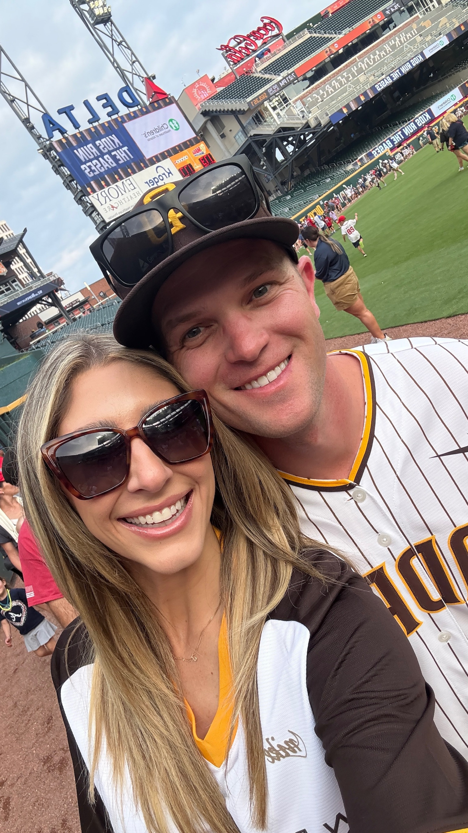 Game day ready for the San Diego Padres! ⚾️

Use code SAMANTHAX5 for 5% off Burga!

game day outfit, baseball outfit, ootd, quay, free people, aritzia, alo, louis vuitton, jersey, padres, shorts, denim shorts, jean shorts, sneakers, white sneakers, sunglasses, phone case, Nashville, Samantha Bauchmann 


#LTKTravel #LTKFindsUnder100 #LTKFindsUnder50