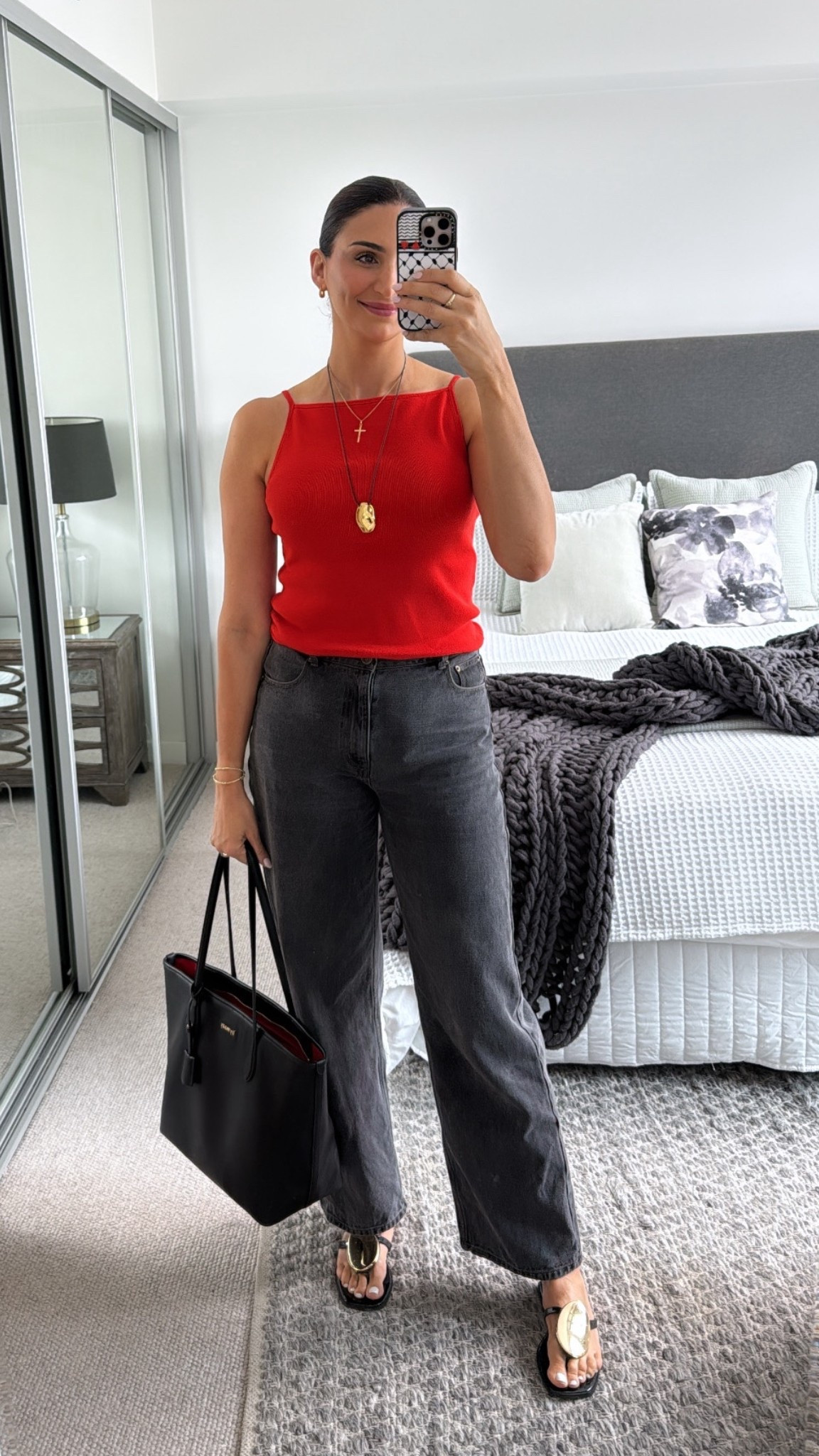 Wearing a size 12 in the pants! They’re meant to be 7/8 and they’re high waited. 

Wearing size 41 in thongs, and size M in the top xx 

#LTKaustralia