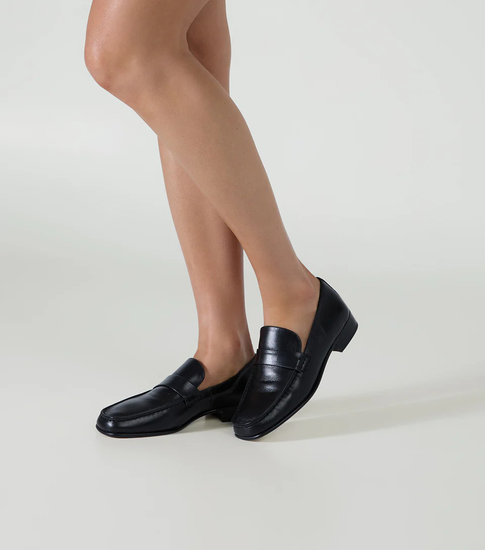 Gigi Black Valencia | Tony Bianco US