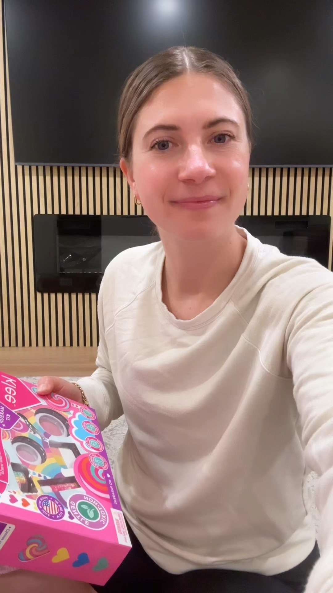 I can’t believe we’re already at the stage of "real" play makeup! 🥺 Since Ruby is turning 4, I wanted to find her something special that still aligns with our low-tox lifestyle.
Most "play" makeup is loaded with synthetic dyes, parabens, and heavy fragrances that I just don’t want on her skin. This brand is a total win:

✨ No Talc or Parabens
✨ Biodegradable Glitter (ocean safe!)
✨ Mineral pigments instead of FD&C dyes

It’s an easy, affordable Amazon find that lets her feel like a total princess without the chemical exposure.

#GirlMom #ToddlerActivities #NonToxicLiving #DyeFreeFamily #CleanBeautyForKids #AmazonFinds #ToddlerGifts #RolePlay #BalancedFriends #MomLifeUnfiltered

#LTKmomlife #LTKKids #LTKBeauty