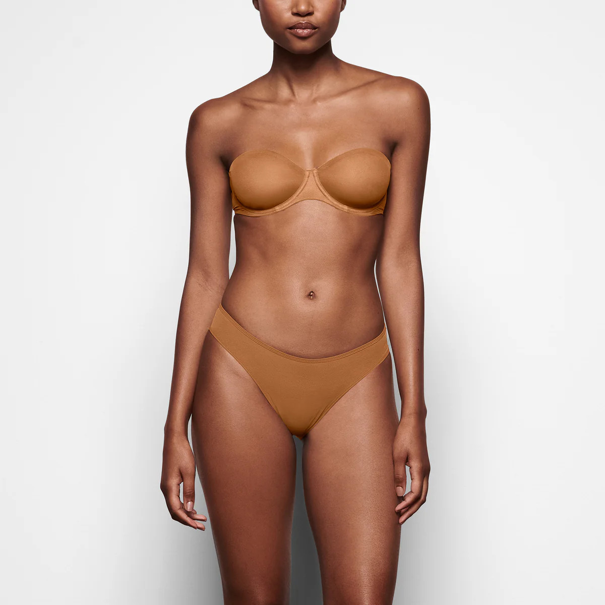 STRAPLESS BRA | SKIMS (US)