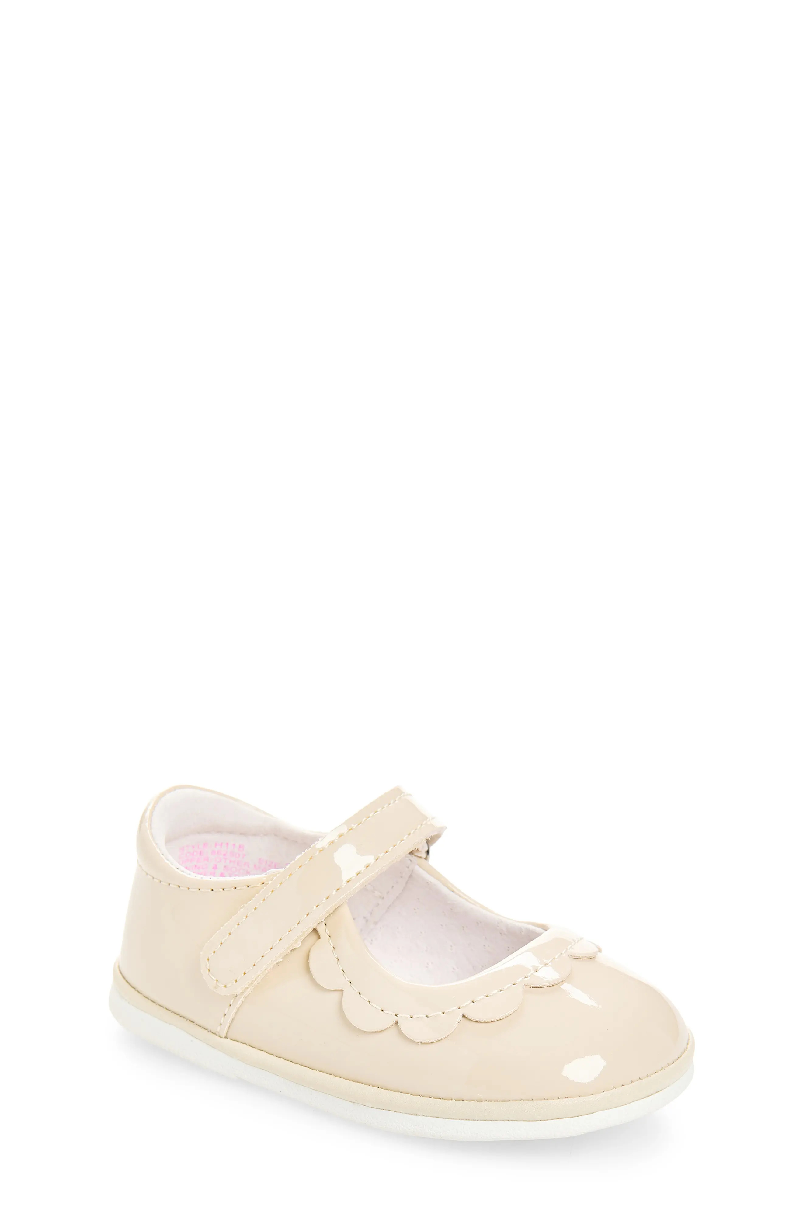 L'AMOUR Kids' Juliette Petal Mary Jane in Patent Cream at Nordstrom, Size 1 M | Nordstrom