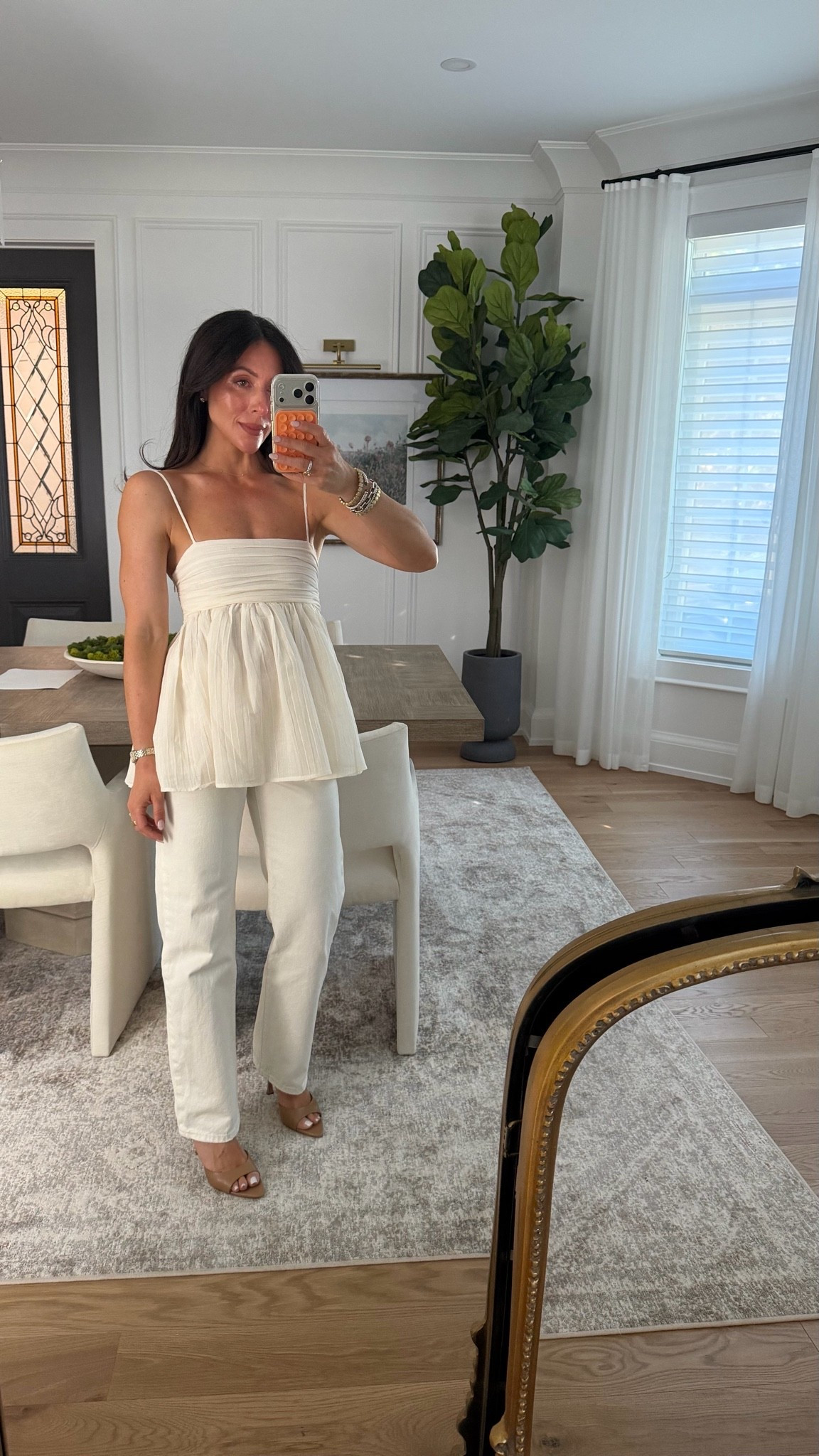 Date night with your man or the girls. She’s perfect.

#LTKsummer