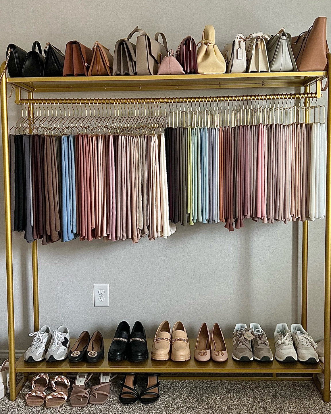 the perfect rack ☁️

#LTKFind #LTKhome #LTKfit