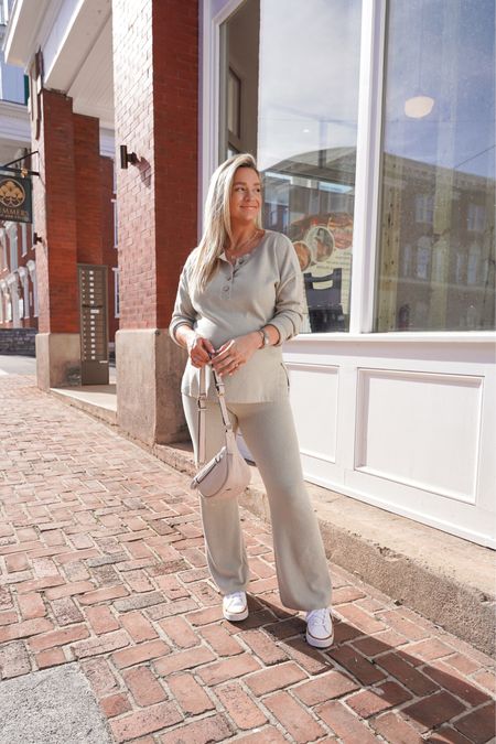 Bump friendly amazon set, free people look a like! Size medium, light green. Size up if you want oversized like the model
Amazon fashion finds
Spring outfit
Nike court legacy sneakers

#LTKbump