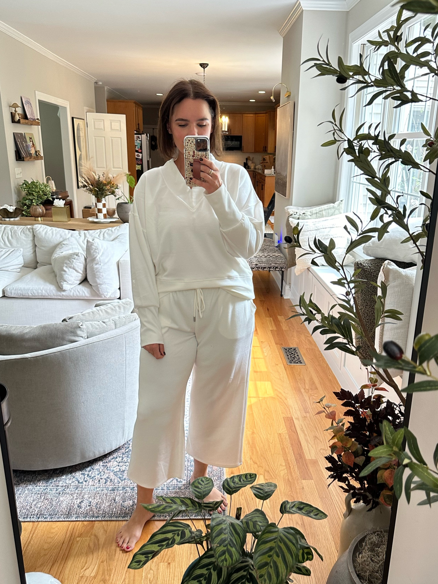 The coziest lounge set from Walmart! Reminds me of the Spanx AirEssentials fabric!