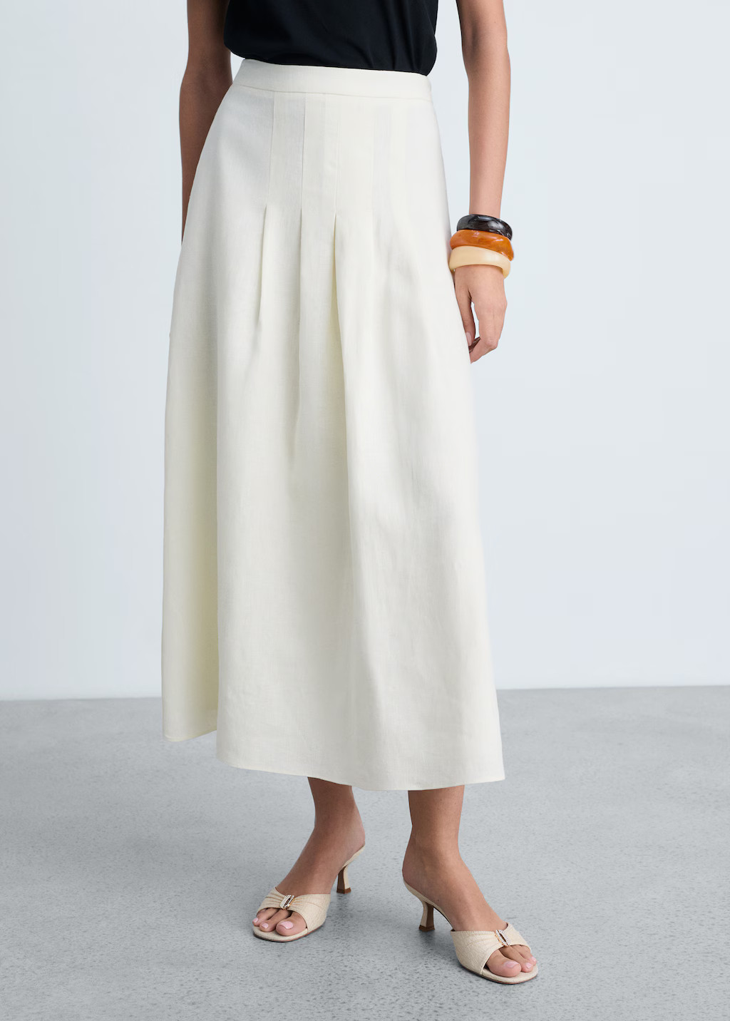 Long linen skirt with pleats - Women | MANGO USA | Mango (US/MX/AU)