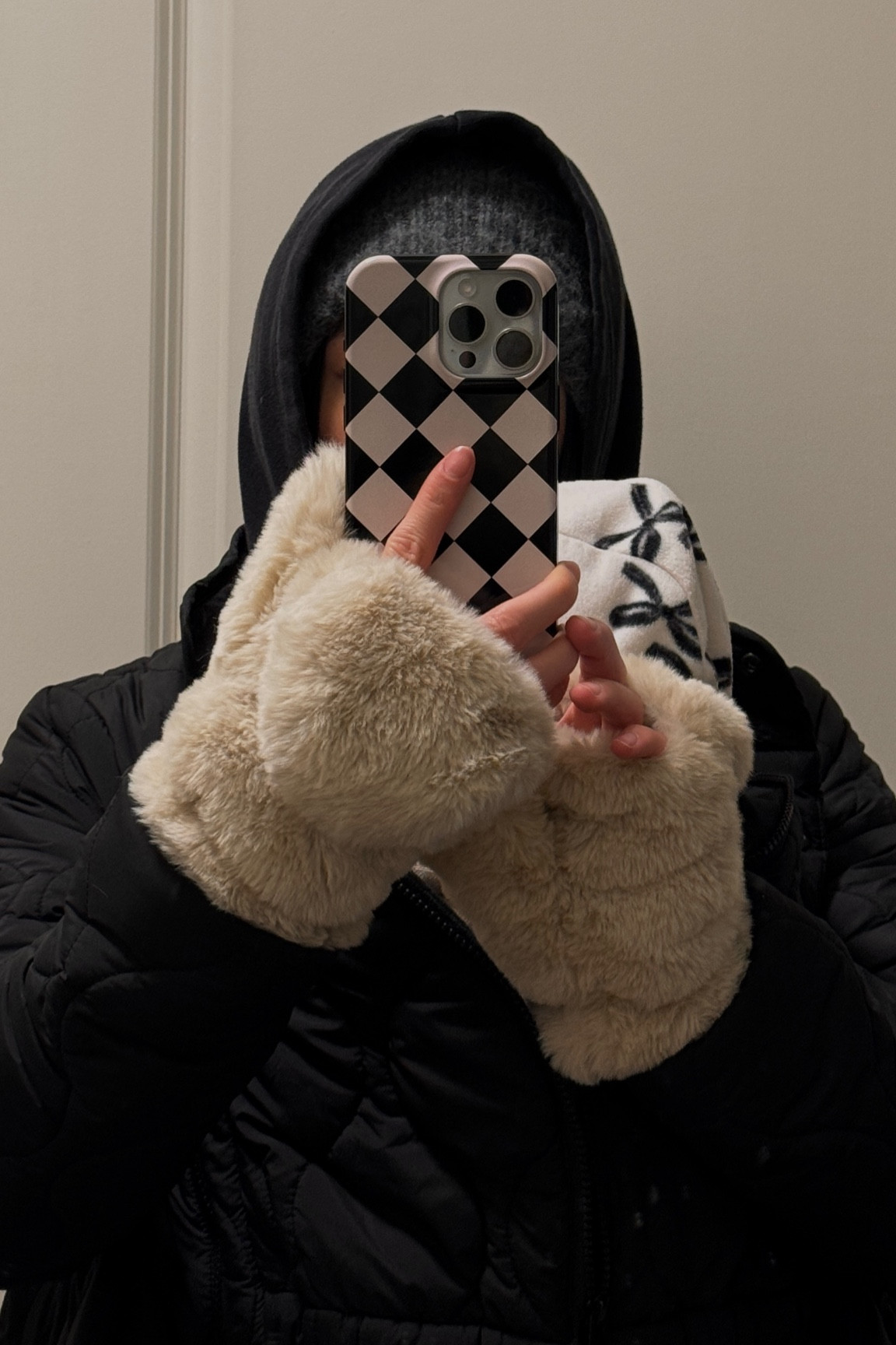 mittens ❄️

#LTKGiftGuide #LTKFindsUnder100 #LTKSeasonal