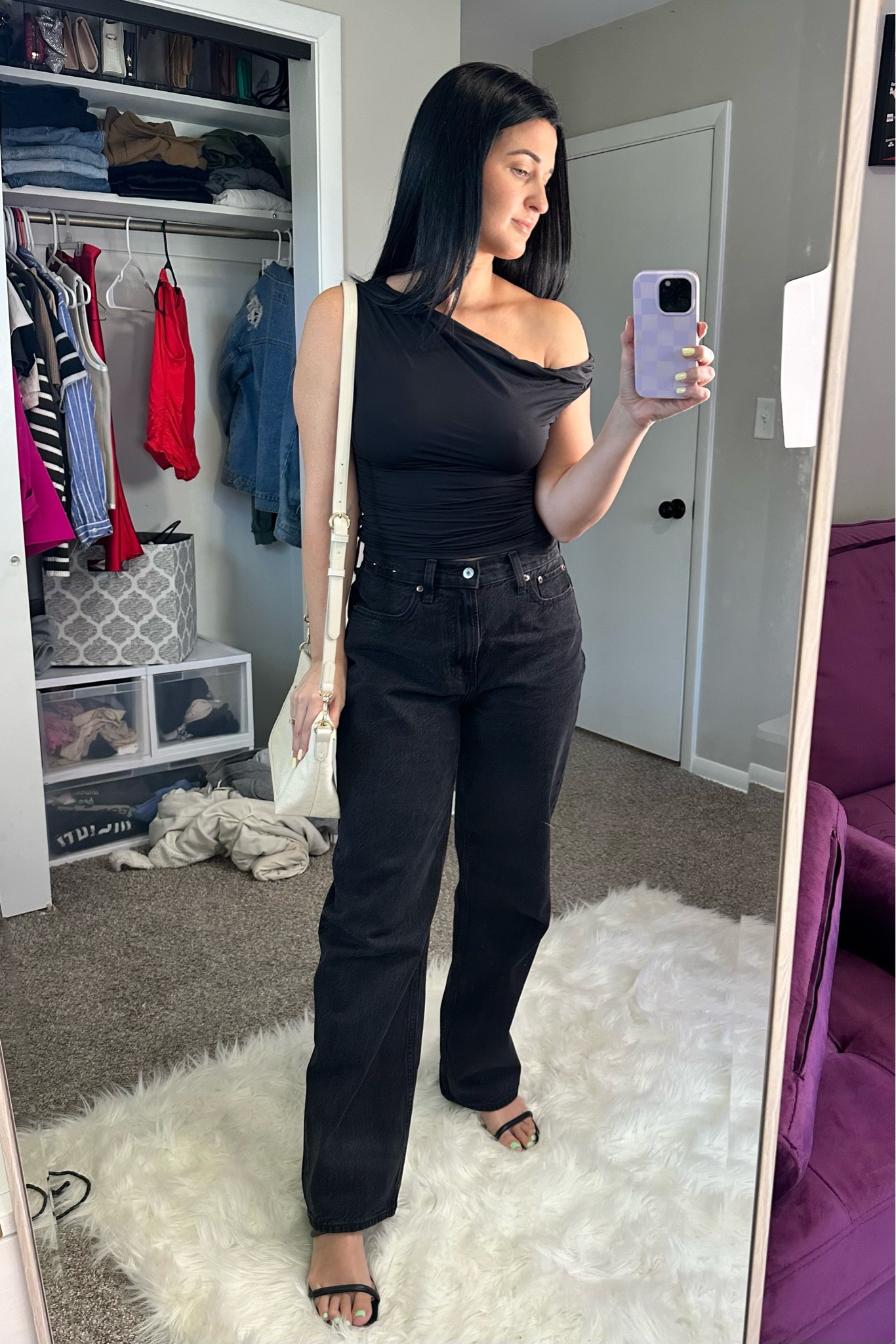 My latest Amazon obsession are these buttery soft shirts. So many options and ways to wear them. Plus they are all under $25!

#LTKStyleTip #LTKFindsUnder50