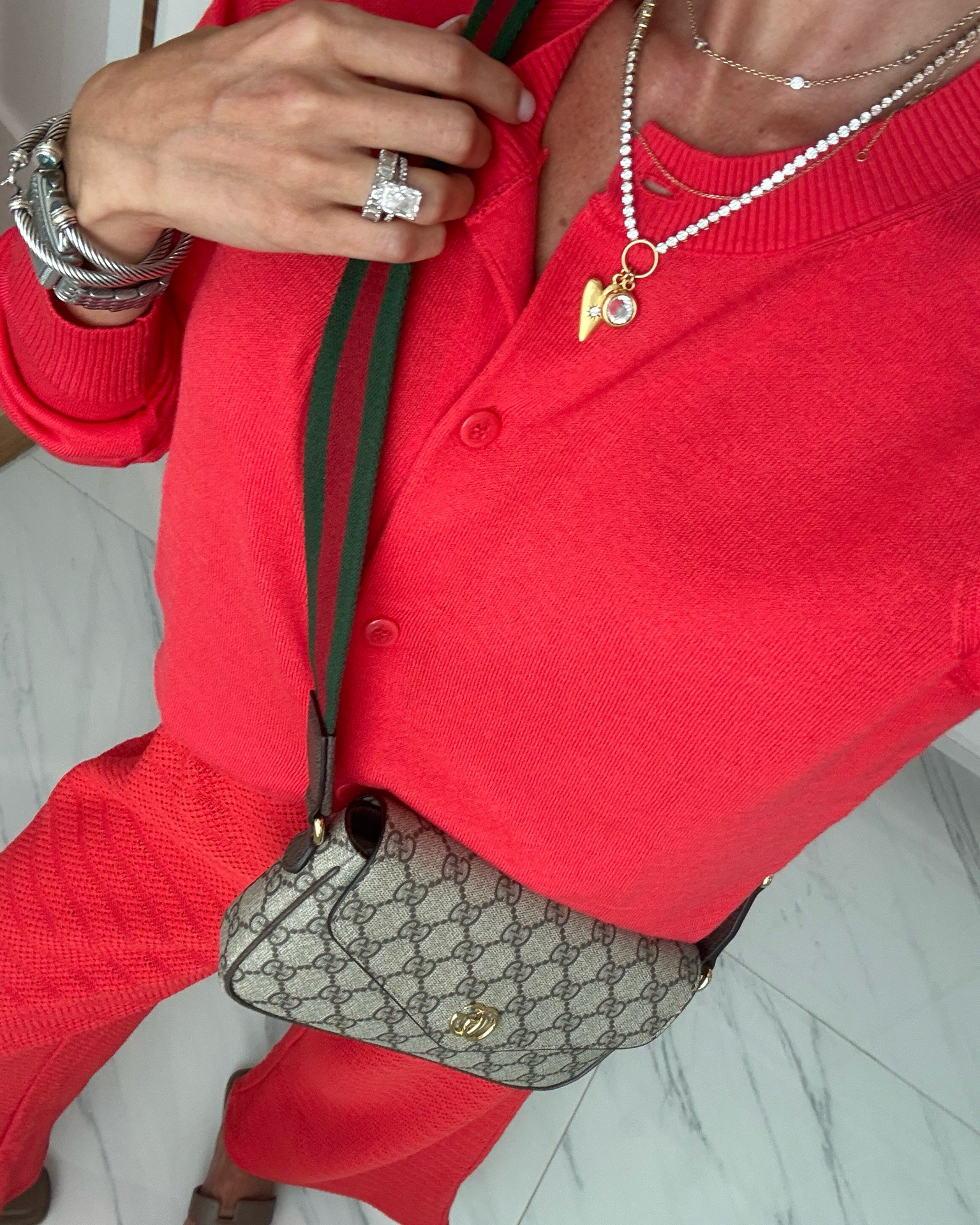 Red cardigan sweater with matching knit pants wearing xs

#LTKPetite #LTKSeasonal #LTKootd