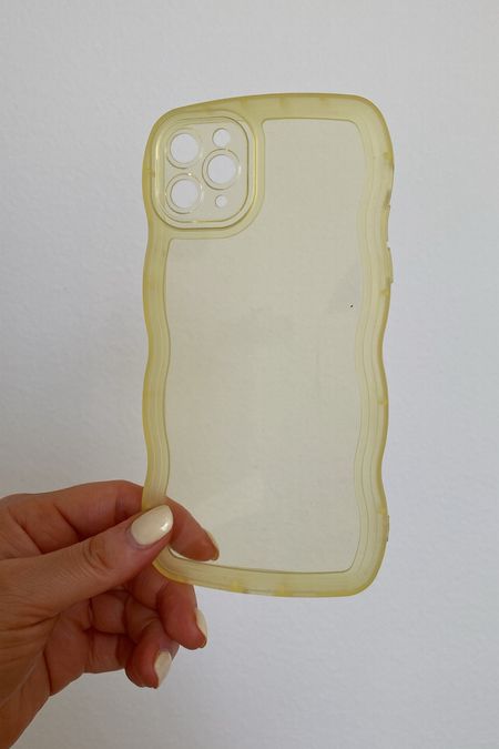 butter yellow curvy iPhone case 🌙🍋🧈

#LTKWorkwear