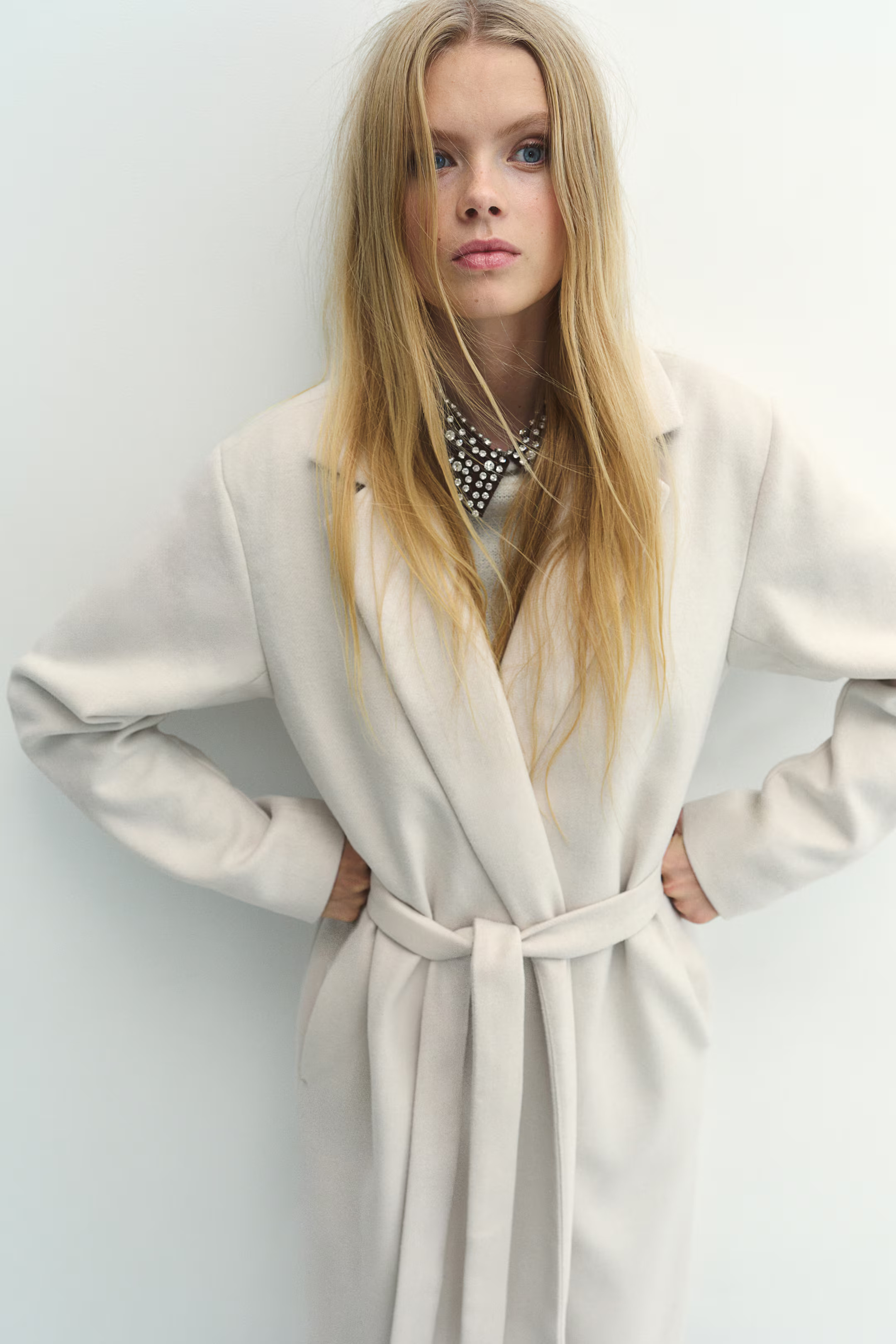 Brushed-finish tie-belt coat - Light beige - Ladies | H&M GB | H&M (UK, MY, IN, SG, PH, TW, HK)