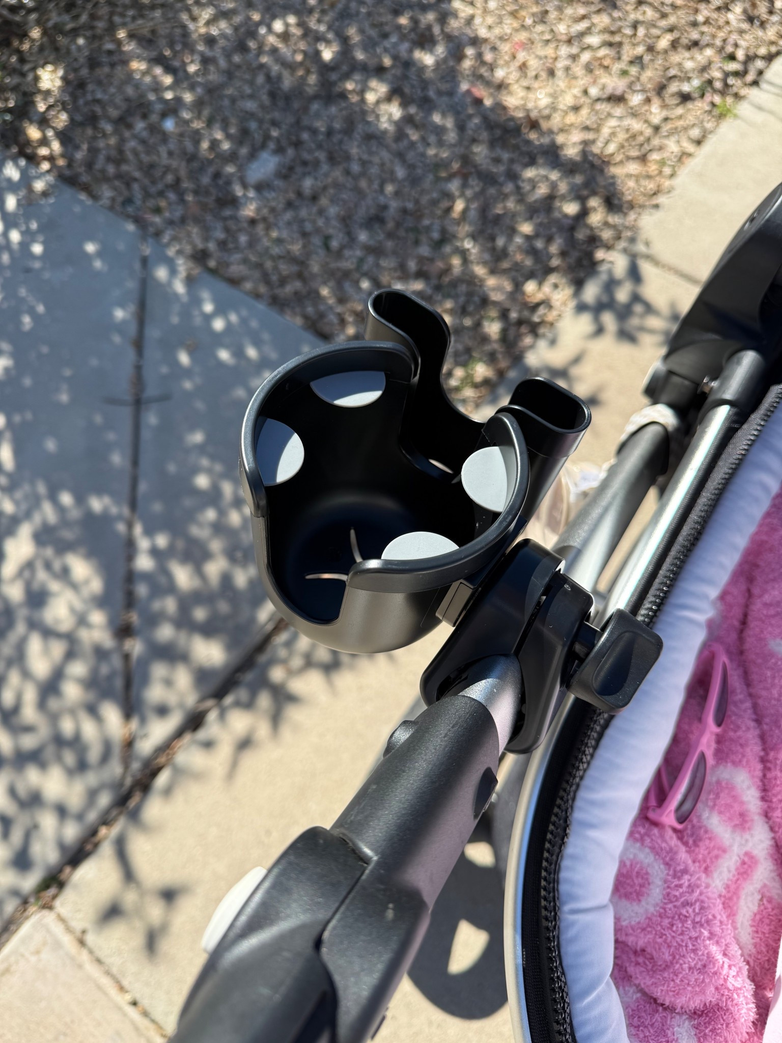 Stroller cup & phone holder 🙌🏼 universal and fits most strollers. Way cheaper than the name brand ones! 

#LTKKids #LTKmomlife #LTKBaby