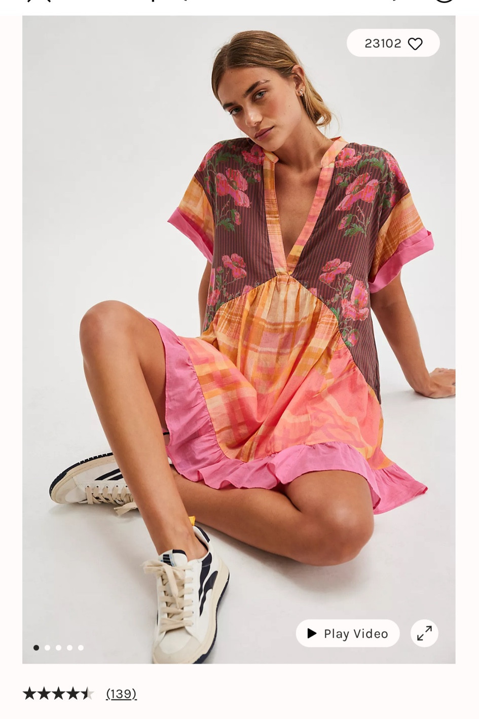 Printed Agnes dress 
Runs TTS - wearing small 