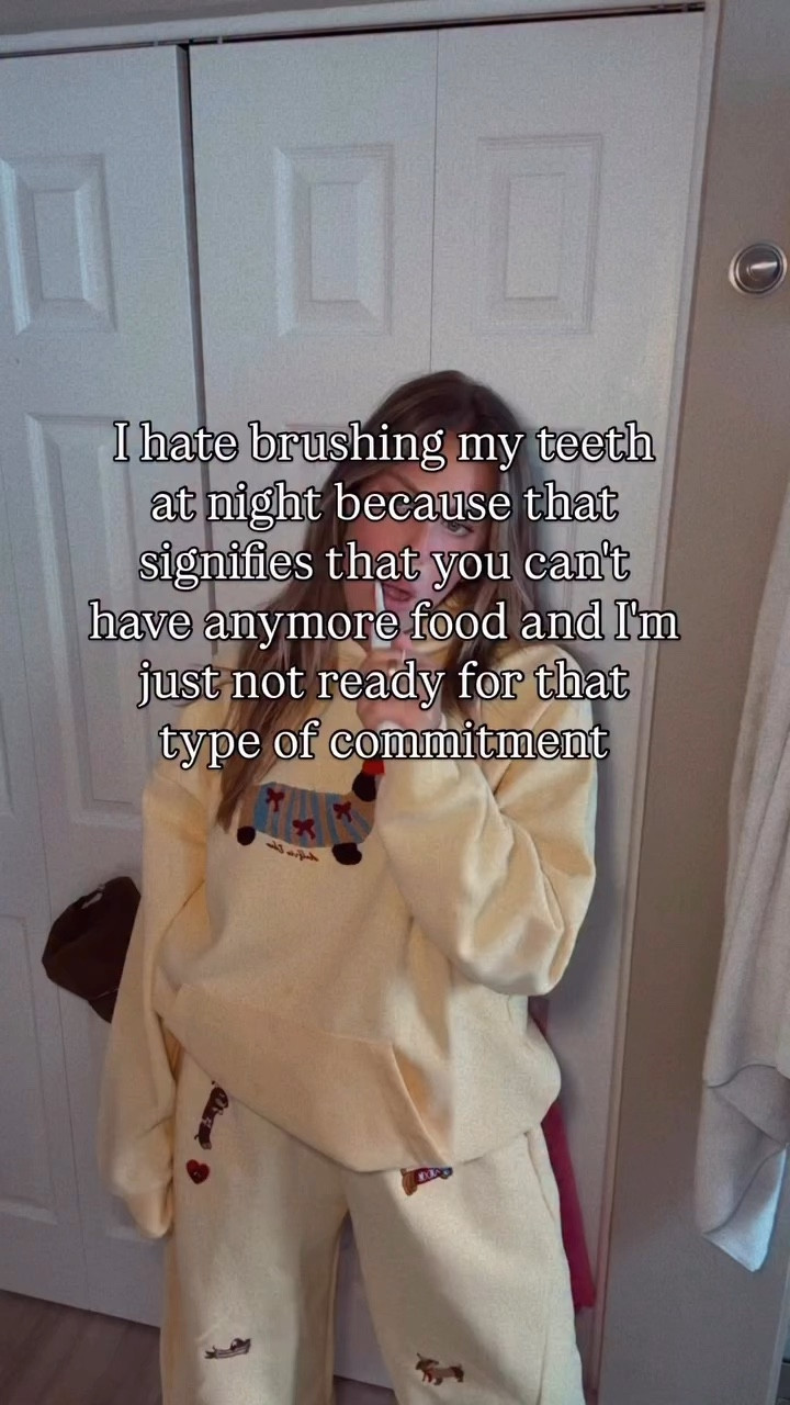 Relatable
Momhumor 
Millennials 
Ootd 
Loungewear 
Cozy set 

#LTKgrwm #LTKootd