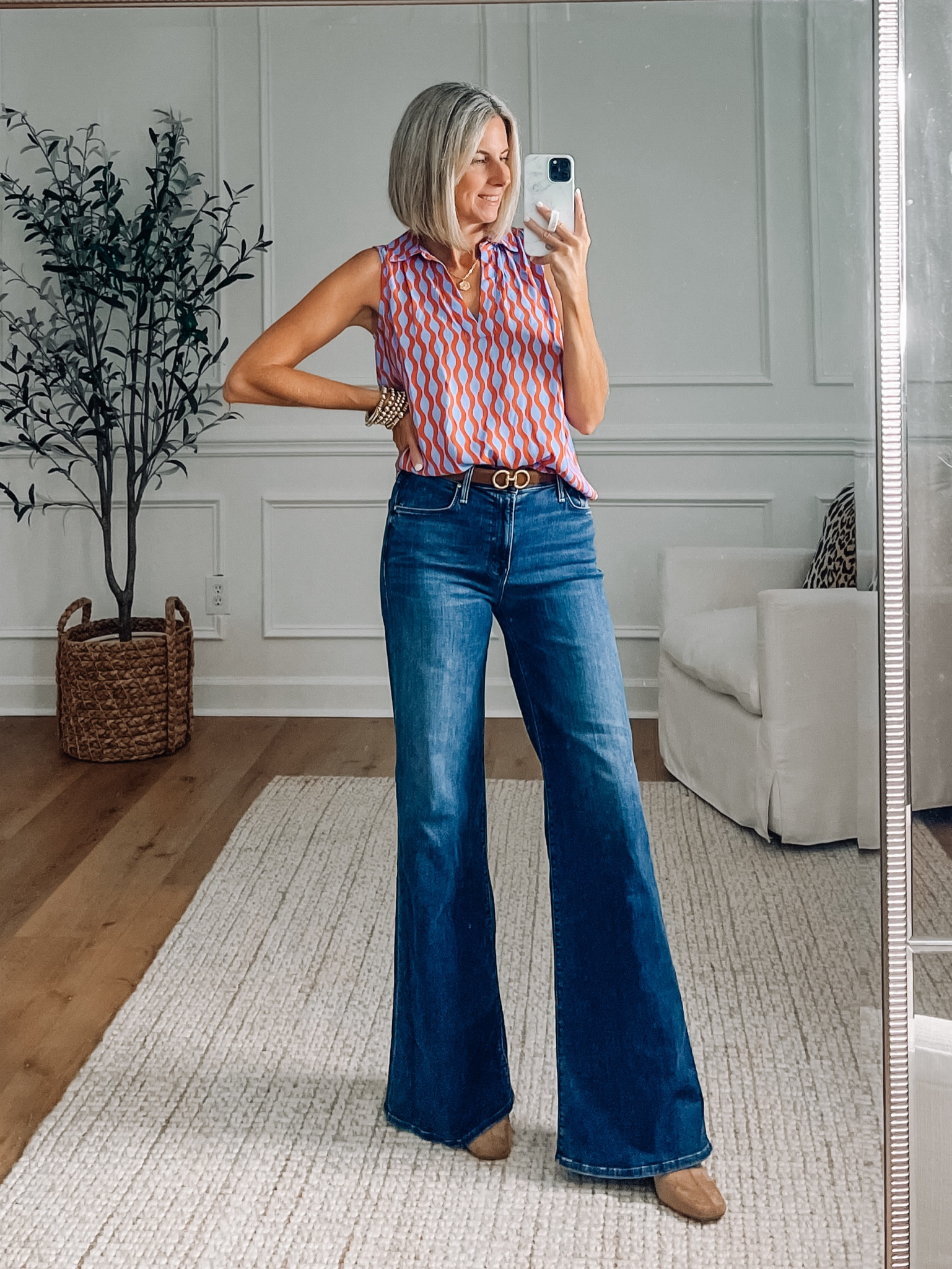 🚨 Jeans 40% off, Top 30% off 

My first pair of Mother jeans and they are so worth the splurge! I love the fun extra wide leg! Super soft and comfortable, wearing a 27. All Mother jeans are currently 40% off. Wearing xs in the top. 

Date night outfit
Business casual 
Wide leg jeans 
Workwear 
Casual outfits 
Denim outfits 

#LTKSaleAlert #LTKOver40 #LTKStyleTip