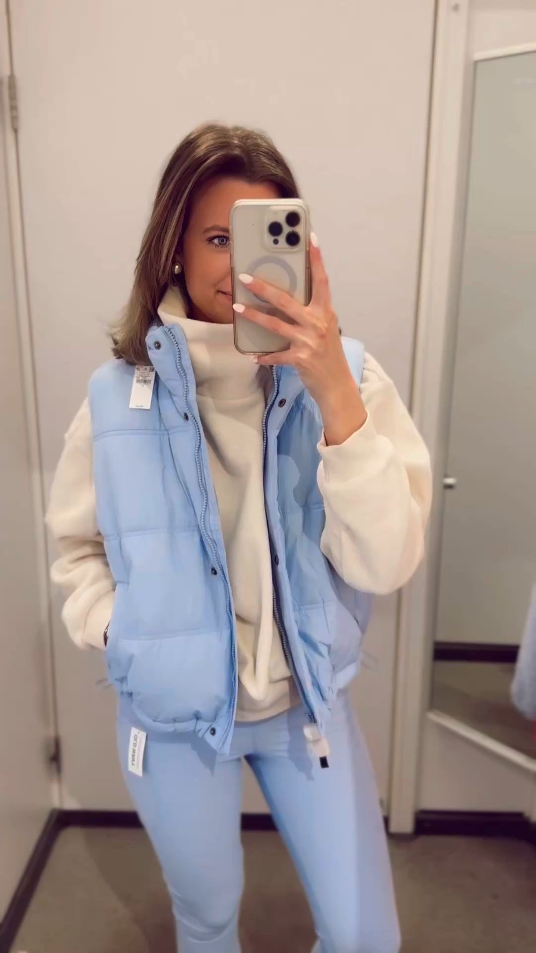 The cutest athleisure set! Tap to shop 🔗

athleisure, puffer, cozy winter clothes 

#LTKHome #LTKActive #LTKSeasonal