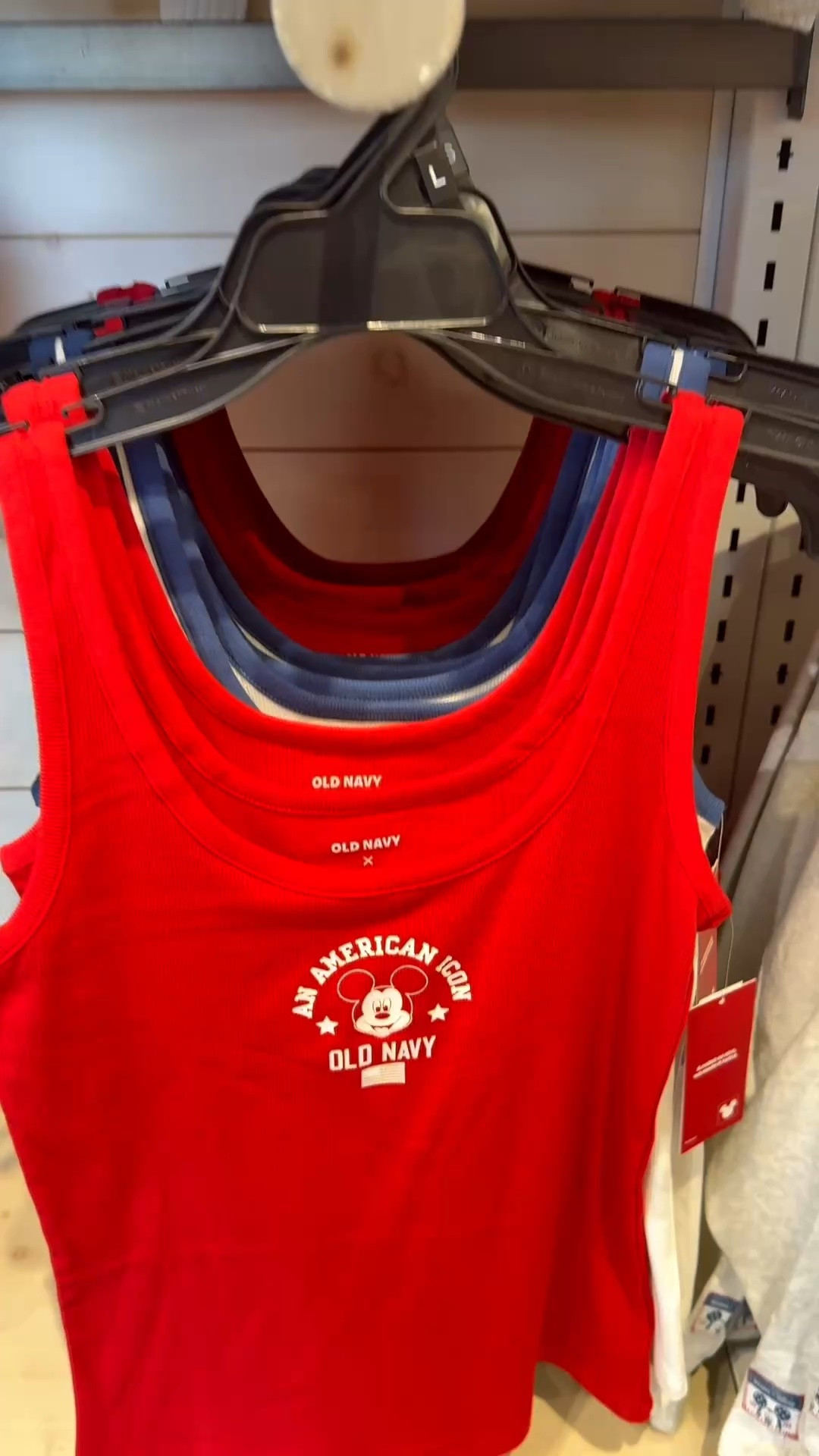 Disney Americana / Old navy tiene

#LTKgrwm #LTKootd #LTKmorningroutine