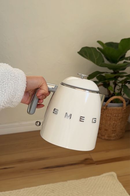 my new smeg kettle 🥹😭

#LTKhome